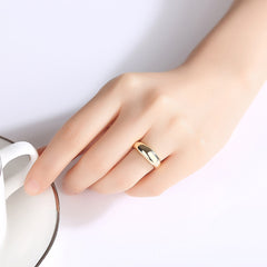 Glossy Elegant Ring