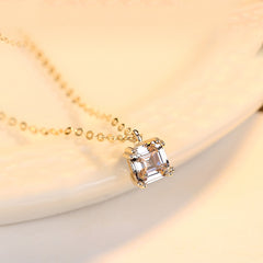 Simple Elegant Zircon Necklace